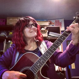 Singer Songwriter Julie Kinscheck Livestream