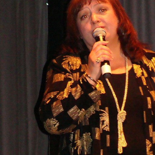Cindy Sings Showplace cropped