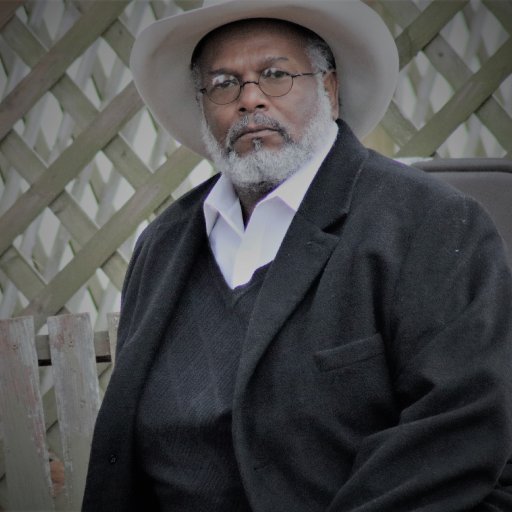 Puckett on bench (2)