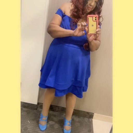 deejaniccaG.standing in the hotel room photo1 LA  LIVE 2021