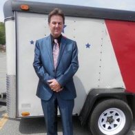 steve,trailer.jpg
