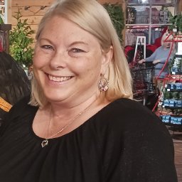 Lisa Nov 2025.jpg