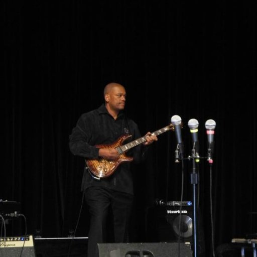 2007-FaithfulFew2012027