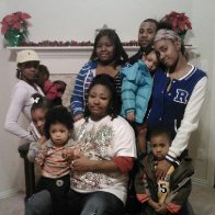 2072-mydaughterLaShondaandmygranddaughtersandtheirchildren.JPG