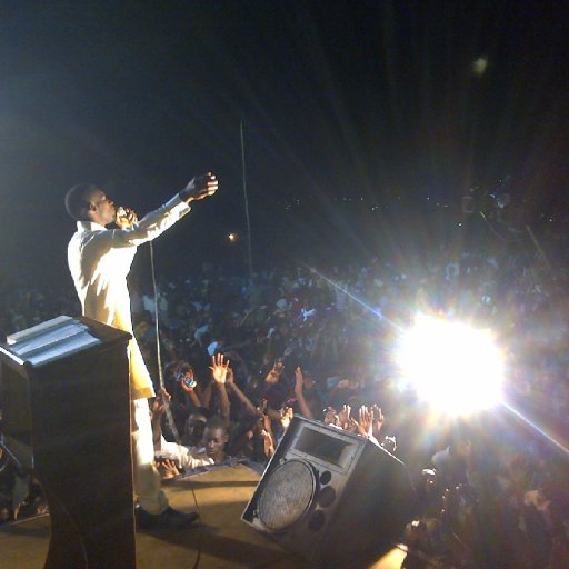 2075-IMG2012120700359