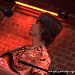 3034-JustinSmithelectricsideshotcloseupcolor.jpg