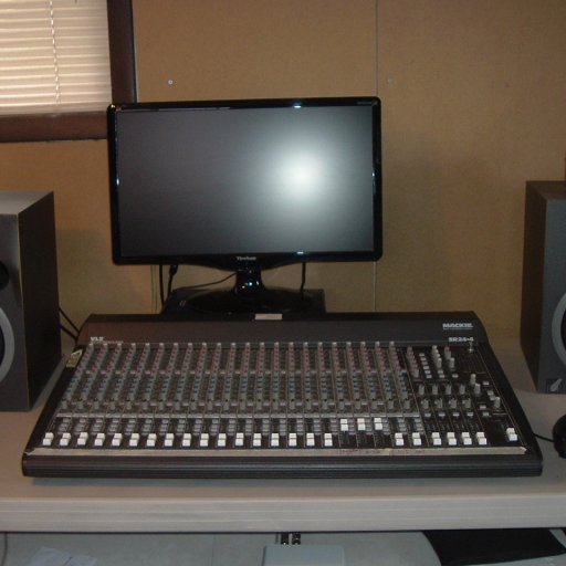 3942-PCMonitorMixerAudioMonitors