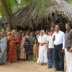 4768-withcopastorcongregationI.jpg