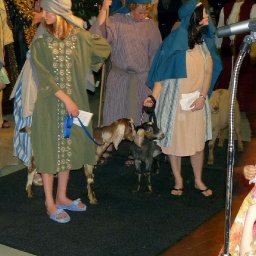 4864-ChristmasEve2010016.jpg