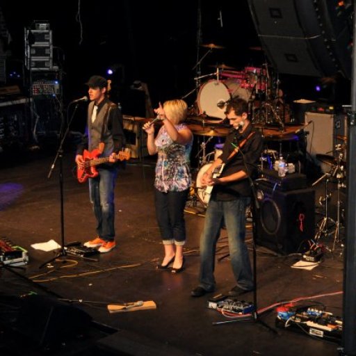 5382-InPursuitChristianBand