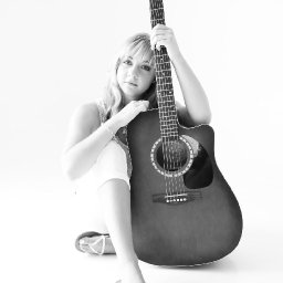 Skylar_2014_EAF_376, CD label.jpg