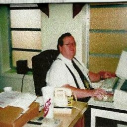 984-ZackMartininHisOffice2.JPG